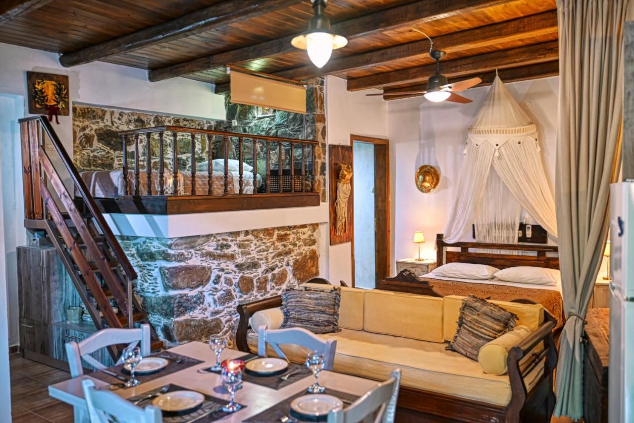 "Pefkopetro" Traditional House Keramotí المظهر الخارجي الصورة